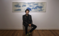 Mart&iacute;n Weber y una muestra sobre la memoria y la violencia | Claudia Lorenz&oacute;n: Infobae